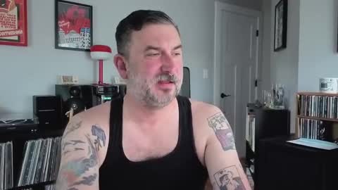 Snapshot of office_dad chatting on 09.23.25 Office Dad online show from 09.23.25