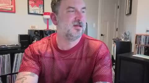 Snapshot of office_dad chatting on 09.30.25 Office Dad online show from 09.30.25