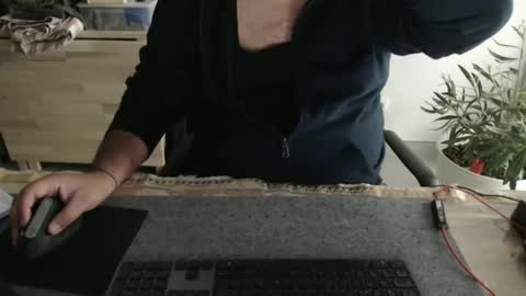 Snapshot of ohfck11 chatting on 02.13.25 Chubby Gary online show from 02.13.25