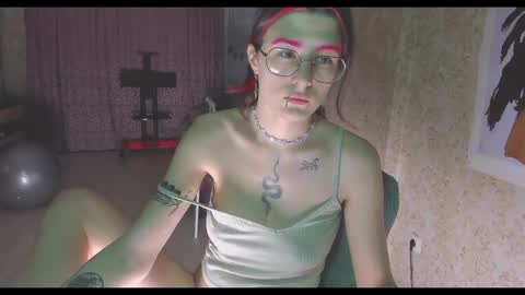 Snapshot of ohmygoddestkimmy chatting on 02.21.25 Kmmy online show from 02.21.25