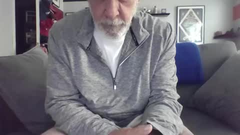 Snapshot of old_bald63 chatting on 11.02.25 old_bald63 online show from 11.02.25