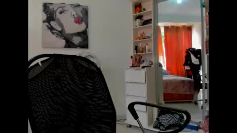 olivahot30 online show from 01.04.25