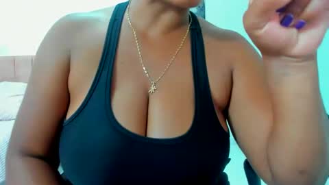 olivahot30 online show from 03.04.25