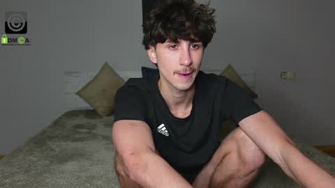 Snapshot of oliver_baker chatting on 12.06.24 Oliver  Kaen online show from 12.06.24