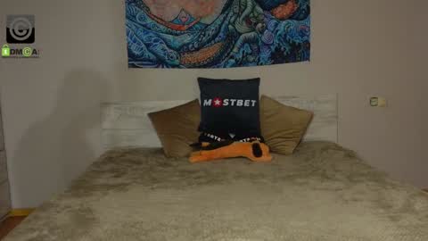 Snapshot of oliver_baker chatting on 01.20.25 Oliver  Kaen online show from 01.20.25