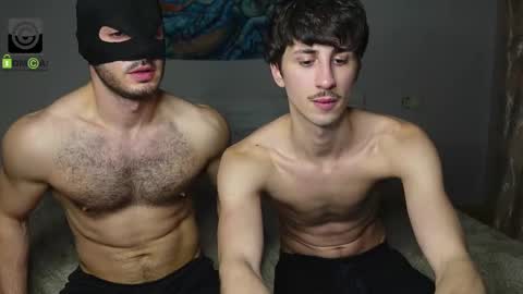 Snapshot of oliver_baker chatting on 02.21.25 Oliver  Kaen online show from 02.21.25