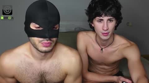 Snapshot of oliver_baker chatting on 10.02.25 Oliver  Kaen online show from 10.02.25