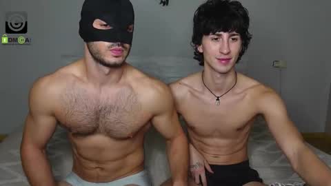 Snapshot of oliver_baker chatting on 10.03.25 Oliver  Kaen online show from 10.03.25