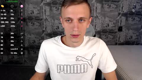 Snapshot of oliverfresh chatting on 03.12.25 Oliver online show from 03.12.25