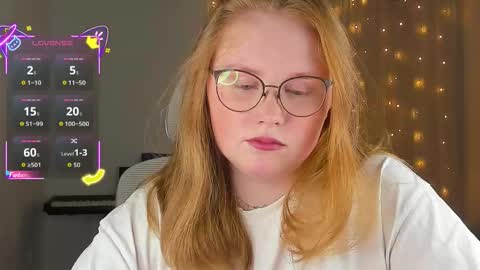 Snapshot of olivia_date chatting on 09.26.25 Olivia Date online show from 09.26.25