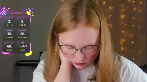 Snapshot of olivia_date chatting on 10.10.25 Olivia Date online show from 10.10.25