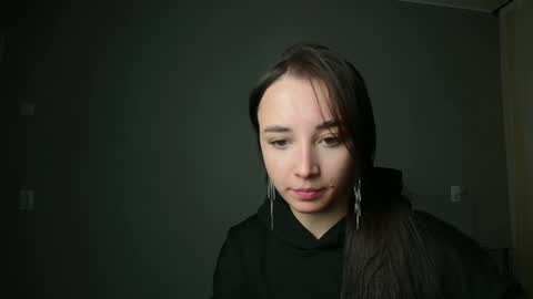 Snapshot of olivia_oliv chatting on 02.27.25 Olivia online show from 02.27.25