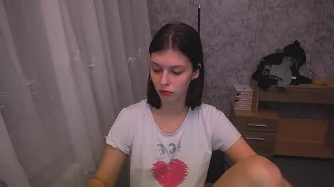 Olivia online show from 01.05.25