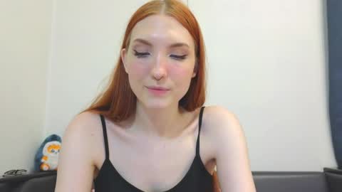 Snapshot of olivia_rid chatting on 12.24.24 OLIVIA online show from 12.24.24