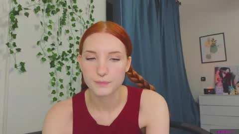 Snapshot of olivia_rid chatting on 09.19.25 OLIVIA online show from 09.19.25