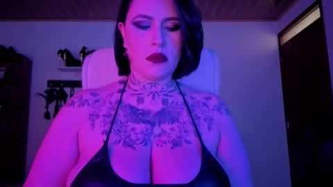   online show from 10.20.25