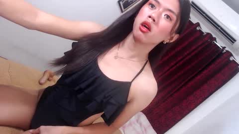 Snapshot of oliviaknightx chatting on 12.04.24 oliviaknightx online show from 12.04.24