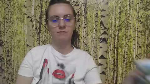 Snapshot of oliviasager chatting on 10.05.25 Mistress Olivia online show from 10.05.25