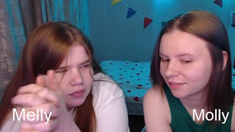 Snapshot of omellyoo chatting on 01.07.25 MellY online show from 01.07.25