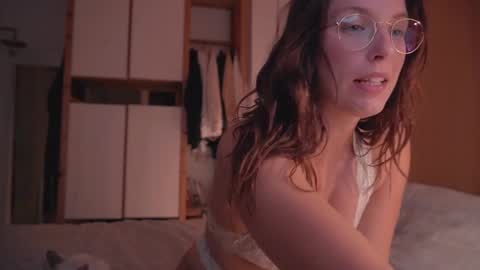 Snapshot of onelittlemermaid chatting on 12.30.24 Ariel online show from 12.30.24