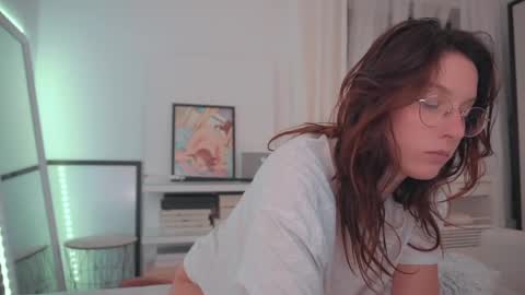 Ariel online show from 02.04.25