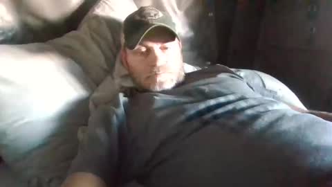 Snapshot of onthemove03 chatting on 11.03.25 onthemove03 online show from 11.03.25