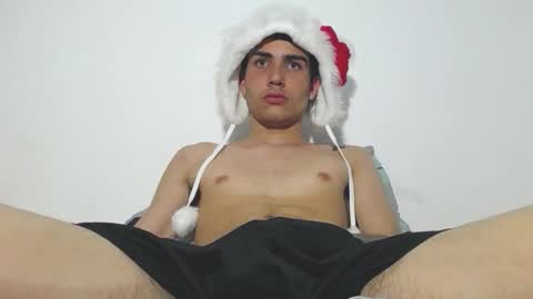 Snapshot of onzas_ chatting on 11.05.25 onzas_ online show from 11.05.25