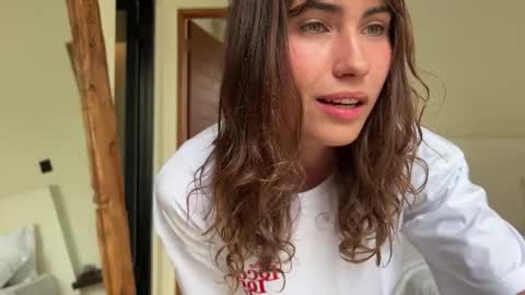 Snapshot of oofbabe__ chatting on 10.20.25 Helen online show from 10.20.25