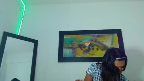 Snapshot of orianadollx chatting on 01.31.25 Oriana online show from 01.31.25