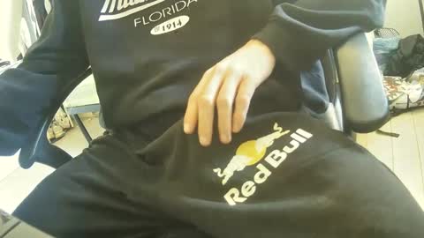 Snapshot of orobrus chatting on 01.10.25 Oroborus online show from 01.10.25