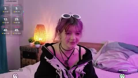 Snapshot of orvacurington chatting on 09.20.25 Ashley online show from 09.20.25