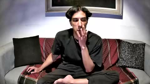 Snapshot of outtamatik chatting on 12.30.24 G online show from 12.30.24