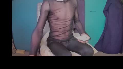 Snapshot of outtamatik chatting on 02.15.25 G online show from 02.15.25