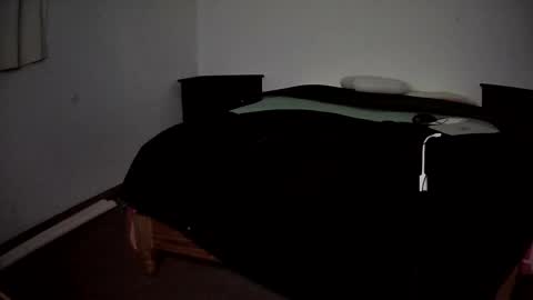 Snapshot of outtamatik chatting on 09.22.25 G online show from 09.22.25