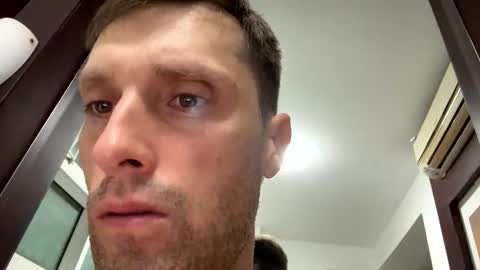 Snapshot of pablo_feet chatting on 11.01.25 Paolo 187 84 online show from 11.01.25