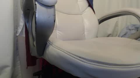 Snapshot of paiper_halliwey_ chatting on 12.27.24 paiper online show from 12.27.24