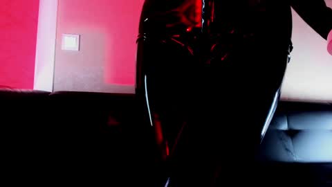 Snapshot of palmer_haze chatting on 02.26.25 palmer_haze online show from 02.26.25