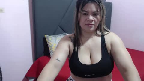 Snapshot of pamela_echeverria chatting on 10.02.25 pamela_echeverria online show from 10.02.25