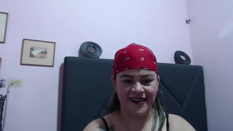 Snapshot of pamela_echeverria chatting on 10.03.25 pamela_echeverria online show from 10.03.25
