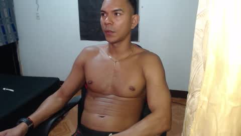 Snapshot of pantera199 chatting on 10.29.25 PANTERITA online show from 10.29.25