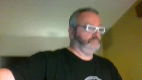 Snapshot of passporttraveler1 chatting on 10.23.25 passporttraveler1 online show from 10.23.25