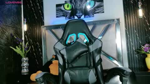 Snapshot of patrick_naughty1 chatting on 09.23.25 patrick_naughty1 online show from 09.23.25