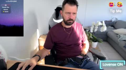 Snapshot of pc92160 chatting on 10.30.25 pc92160 online show from 10.30.25