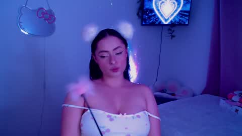 Snapshot of peacherry_ chatting on 12.12.24 peacherry_ online show from 12.12.24