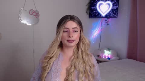 Snapshot of peacherry_ chatting on 01.28.25 peacherry_ online show from 01.28.25