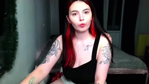 Snapshot of peachybabe__ chatting on 12.22.24 Peachy online show from 12.22.24