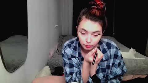 Snapshot of peachybabe__ chatting on 01.06.25 Peachy online show from 01.06.25