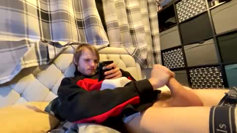 Snapshot of penguin666778 chatting on 09.13.25 Penguin online show from 09.13.25