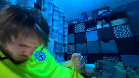 Snapshot of penguin666778 chatting on 09.24.25 Penguin online show from 09.24.25