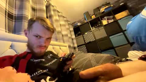 Snapshot of penguin666778 chatting on 10.16.25 Penguin online show from 10.16.25